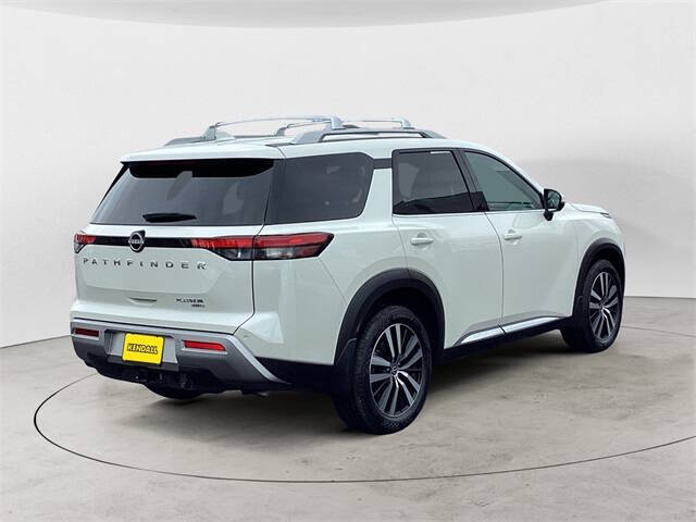 2023 Nissan Pathfinder Platinum