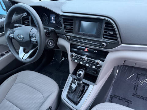 2020 Hyundai Elantra SE