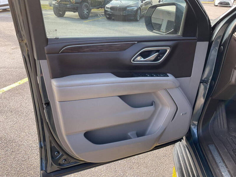 2021 Chevrolet Suburban LT