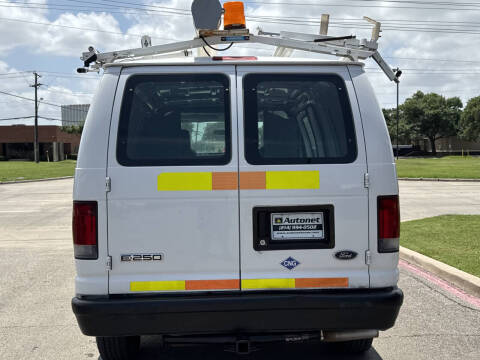 2010 Ford E-Series E-250