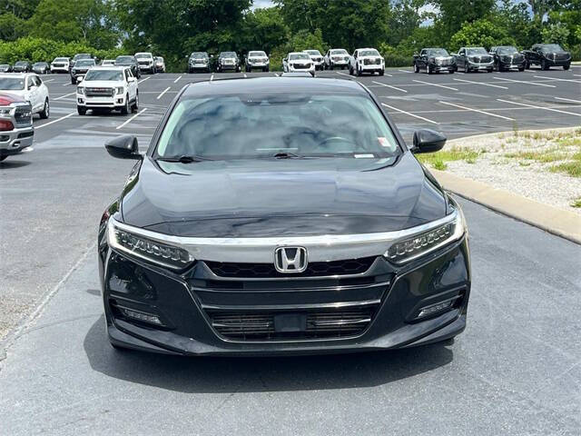 Used 2018 Honda Accord Touring with VIN 1HGCV2F9XJA040311 for sale in Columbia, TN