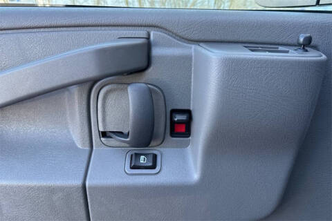 2025 GMC Savana 3500