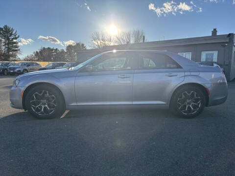 2018 Chrysler 300 S