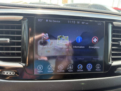 2017 Chrysler Pacifica Touring-L