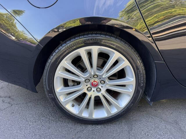 2020 Jaguar XF 25t Premium