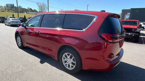 2024 Chrysler Pacifica Touring L