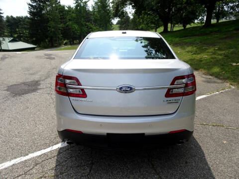 2017 Ford Taurus Limited