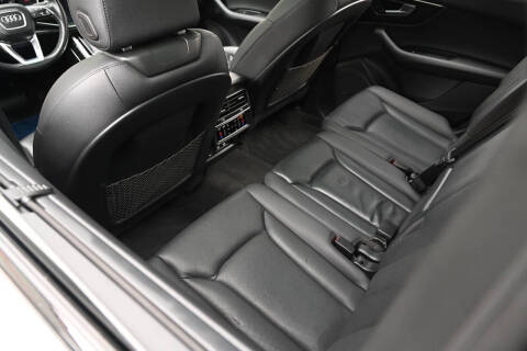 2020 Audi Q7 quattro Premium Plus 55 TFSI