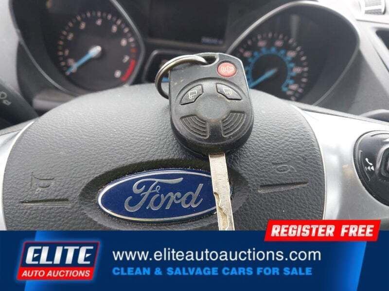 2016 Ford Escape SE