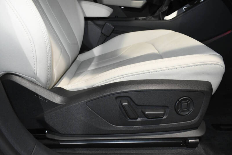 2021 Audi Q3 quattro S line Prem Plus 45 TFSI