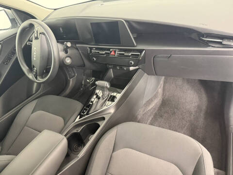 2026 Kia Niro LX