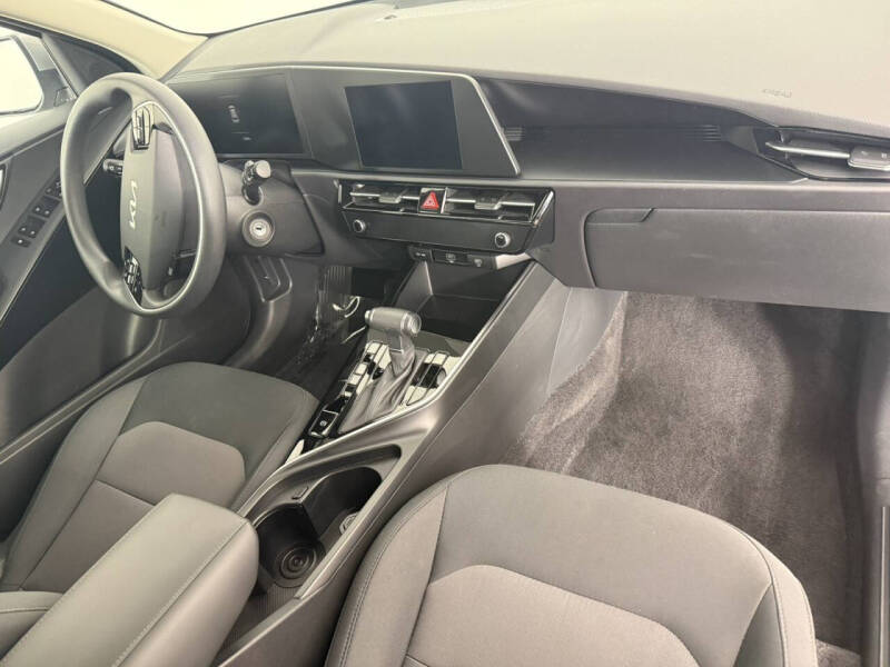 2026 Kia Niro LX