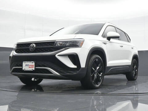 2022 Volkswagen Taos SE 4Motion