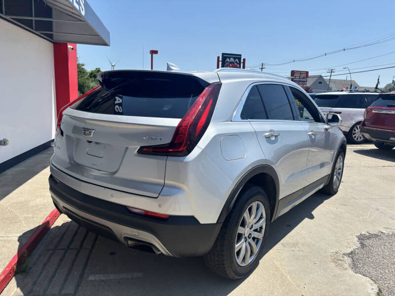 2019 Cadillac XT4 Premium Luxury