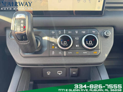 2024 Land Rover Defender 130 P400 X-Dynamic SE