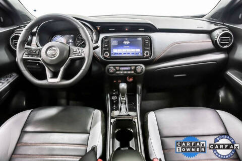 2022 Nissan Kicks SR