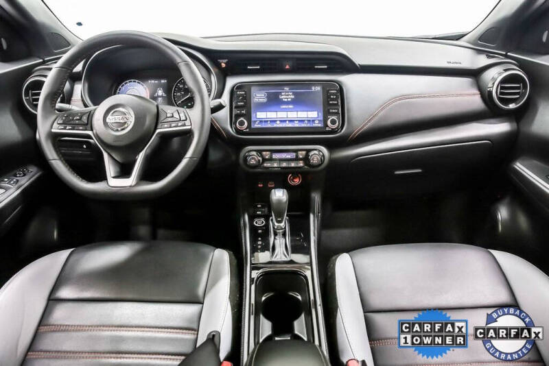 2022 Nissan Kicks SR