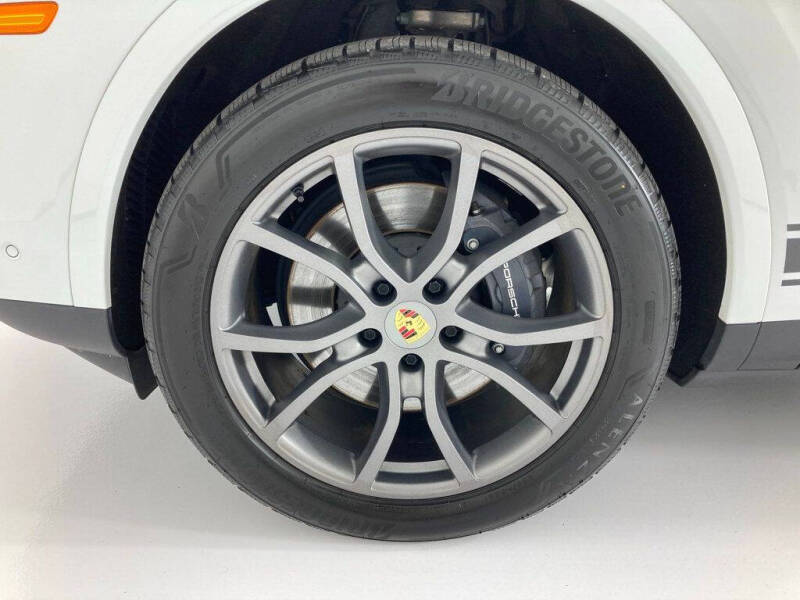 2024 Porsche Cayenne