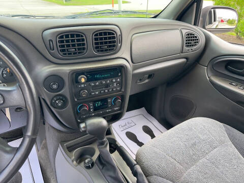 2004 Chevrolet TrailBlazer EXT LT