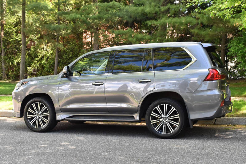 2018 Lexus LX 570 Three-Row