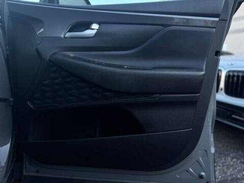 2023 Hyundai Santa Fe SE