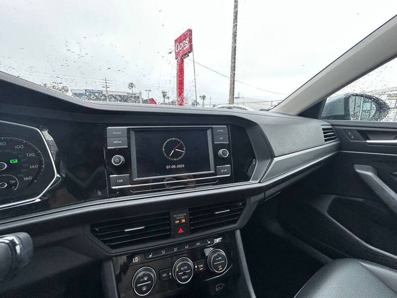 2019 Volkswagen Jetta SE