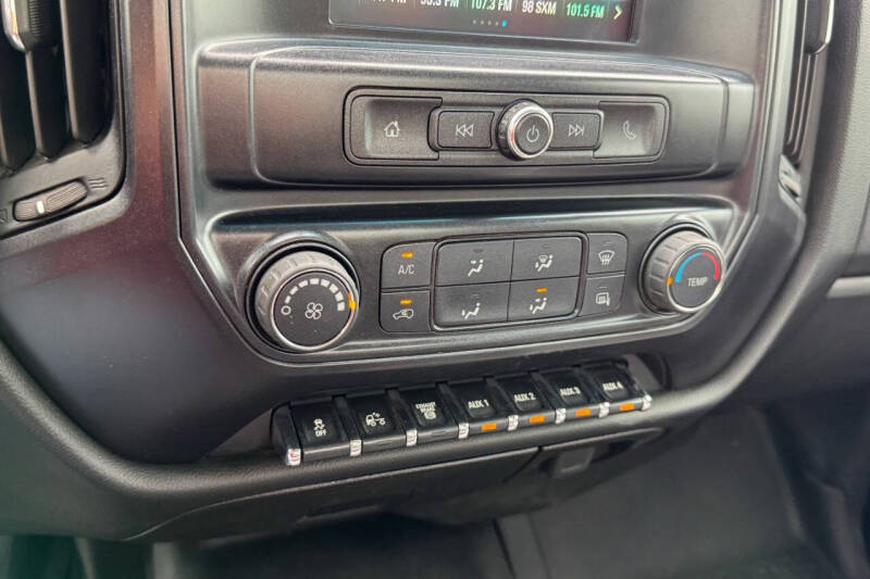 2022 Chevrolet Silverado 5500HD