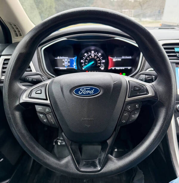 2019 Ford Fusion Hybrid SE