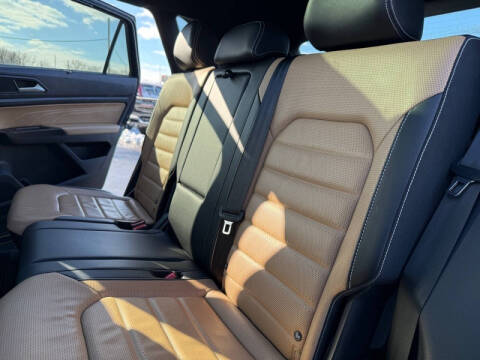 2022 Volkswagen Atlas Cross Sport V6 SEL Premium R-Line 4Motion