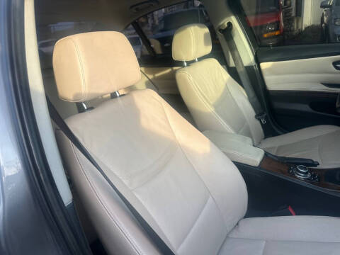 2011 BMW 3 Series 328i xDrive