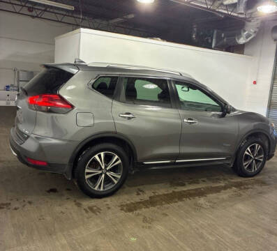 2017 Nissan Rogue Hybrid SL