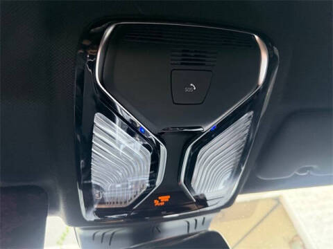 2023 BMW 8 Series 840i