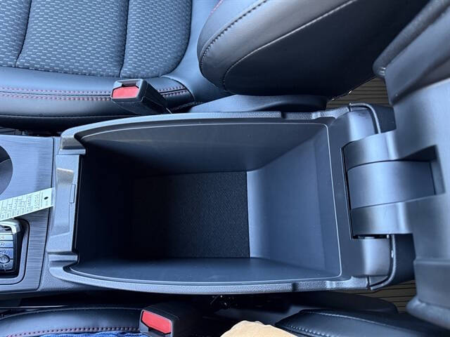 2025 Ford Escape Hybrid ST-Line Select