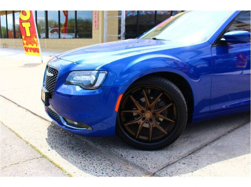 2018 Chrysler 300 S
