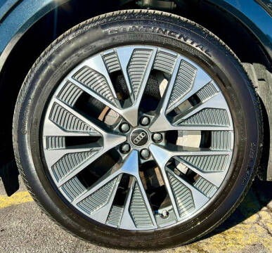 2024 Audi Q8 e-tron quattro Prestige