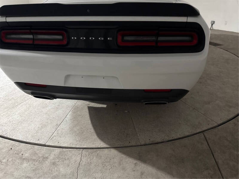 2017 Dodge Challenger SXT