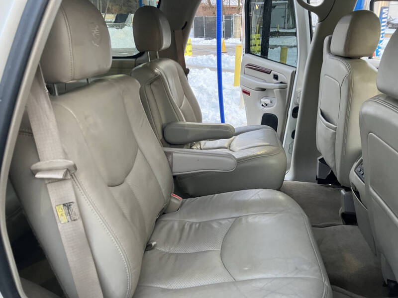 2005 Cadillac Escalade