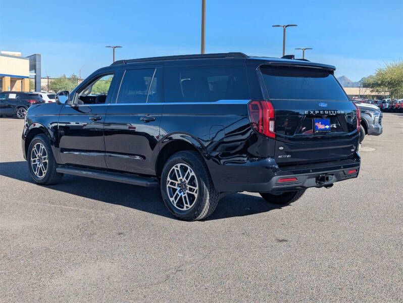 2025 Ford Expedition MAX Active