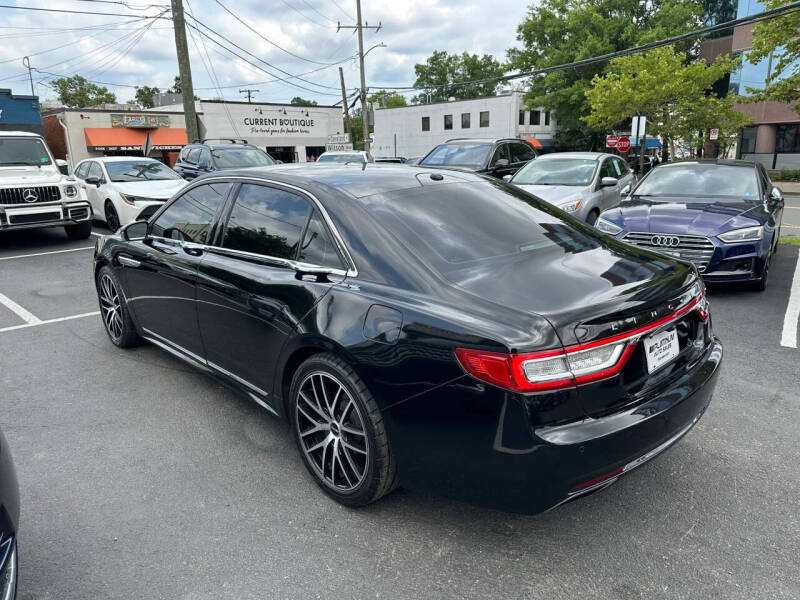 2017 Lincoln Continental Select