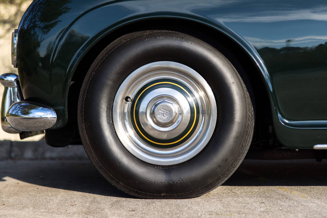 1967 Rolls-Royce Phantom 13