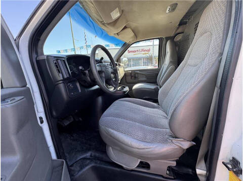 2003 GMC Savana 2500