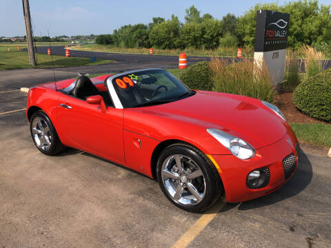 2009 Pontiac Solstice for sale at Fox Valley Motorworks in Lake In The Hills IL