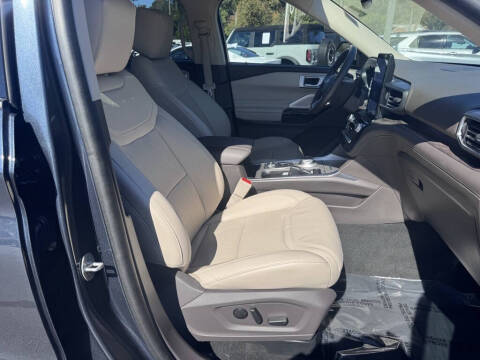 2023 Ford Explorer Platinum