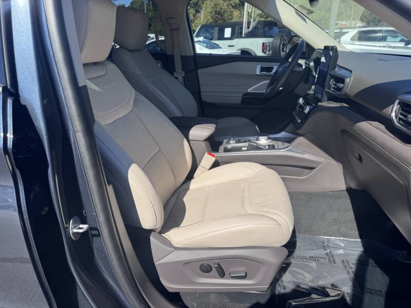 2023 Ford Explorer Platinum