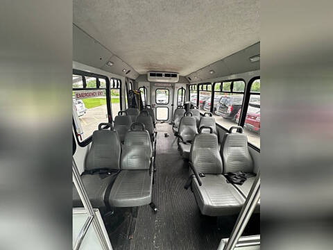 2012 Ford E-Series E-450 SD