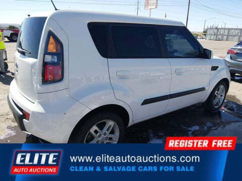 2010 Kia Soul +