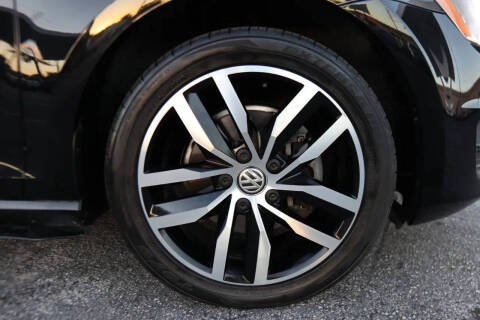 2017 Volkswagen Golf TSI Wolfsburg Edition