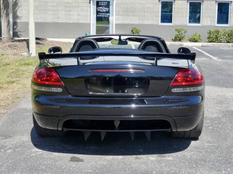 2004 Dodge Viper SRT-10