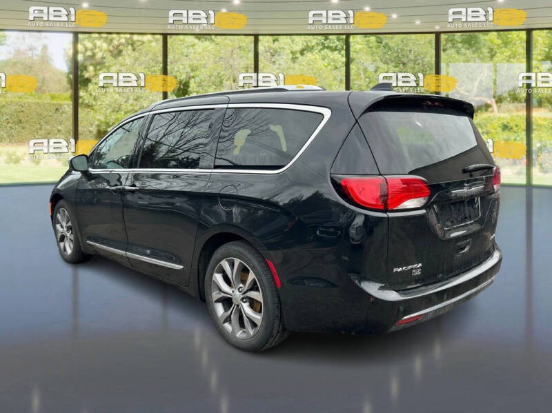 2020 Chrysler Pacifica Limited 35th Anniversary