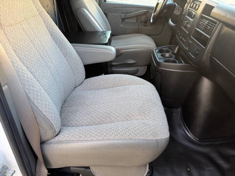 2019 Chevrolet Express 2500